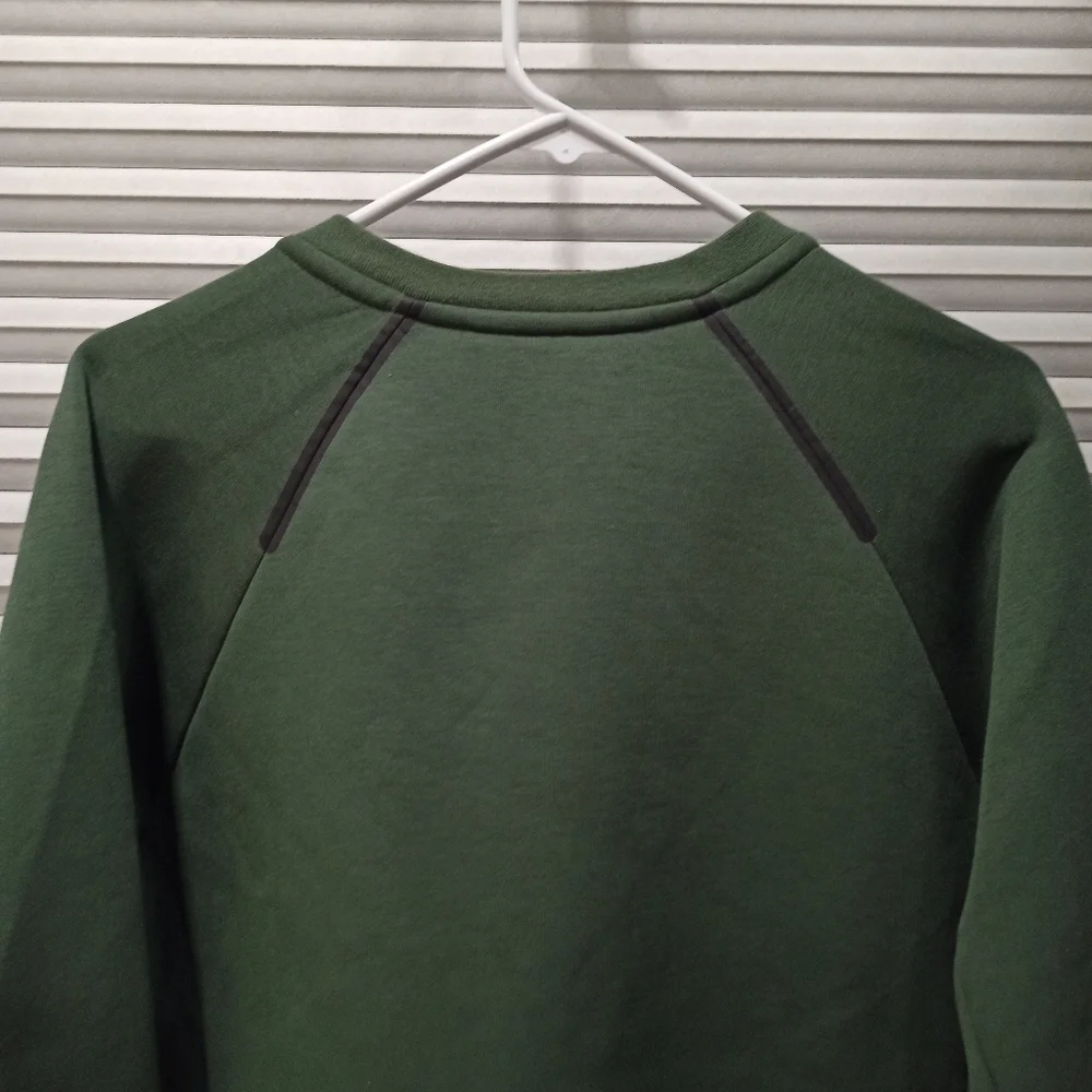 Nike sportswear tech